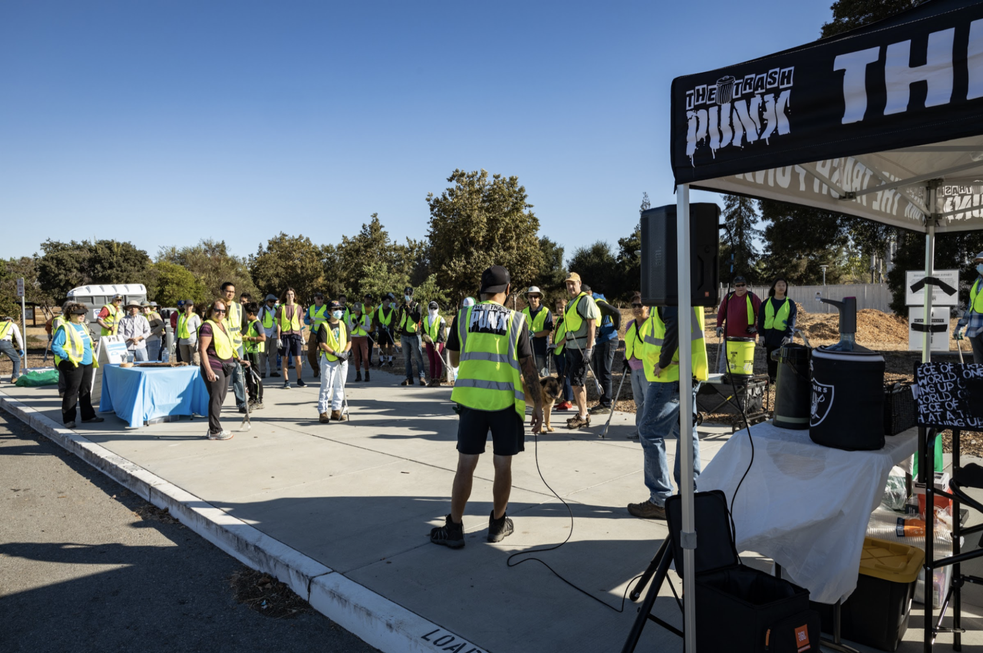 Trash Punx volunteers