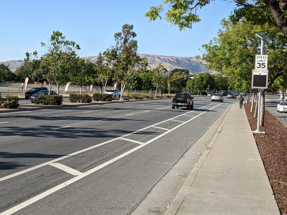 Class 2B buffered bike lane on Story Road